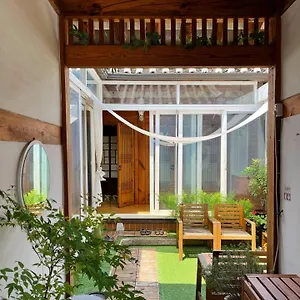 Seoulstory Hanok 3*, Seoul South Korea
