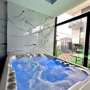 Otel Luxmani &